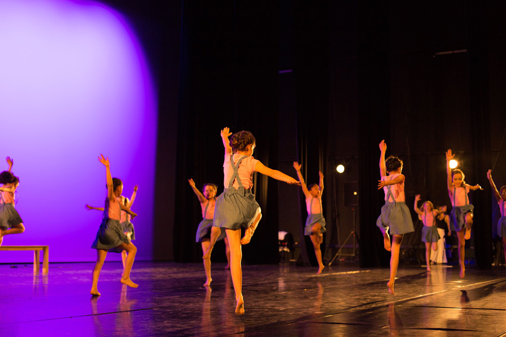 Cours de danse modern-jazz 8  10 ans Bordeaux