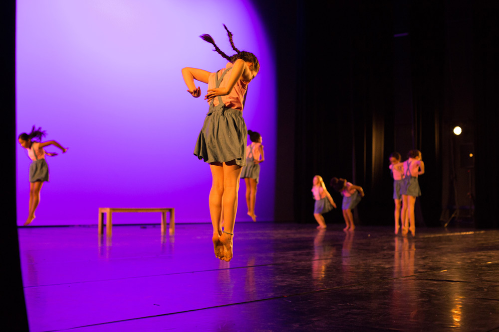 Cours de danse modern-jazz 8  10 ans Bordeaux